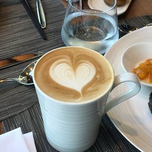 Meet your Posher, Linda